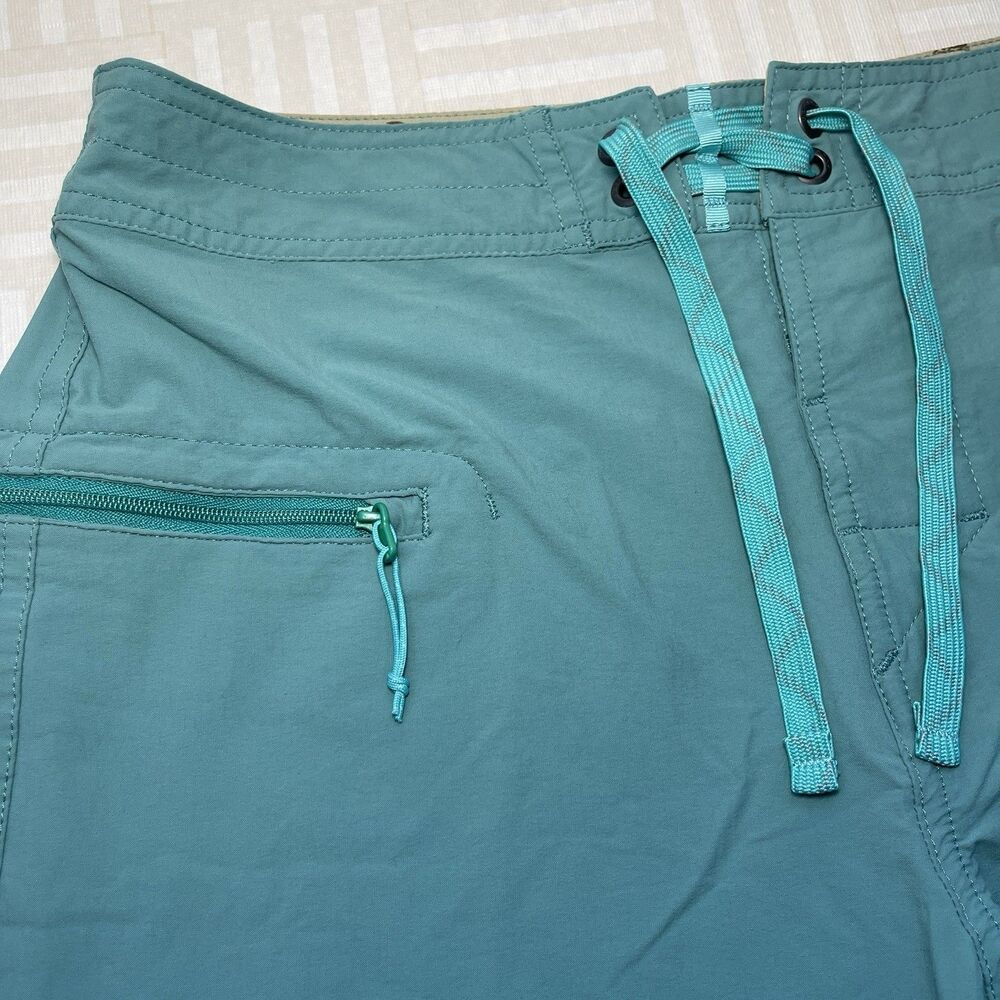 Patagonia Wavefarer Board Shorts Mens 30 Swim Suit Sea Green Inseam 10"